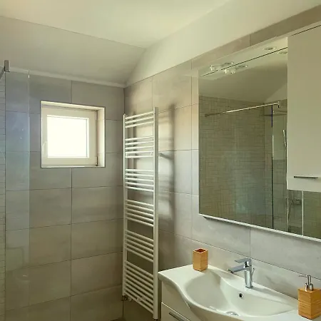 Appartement Harbor 2 *